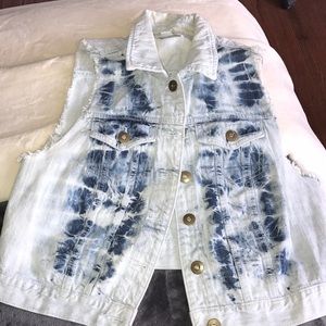 ACID WASH JEAN VEST
